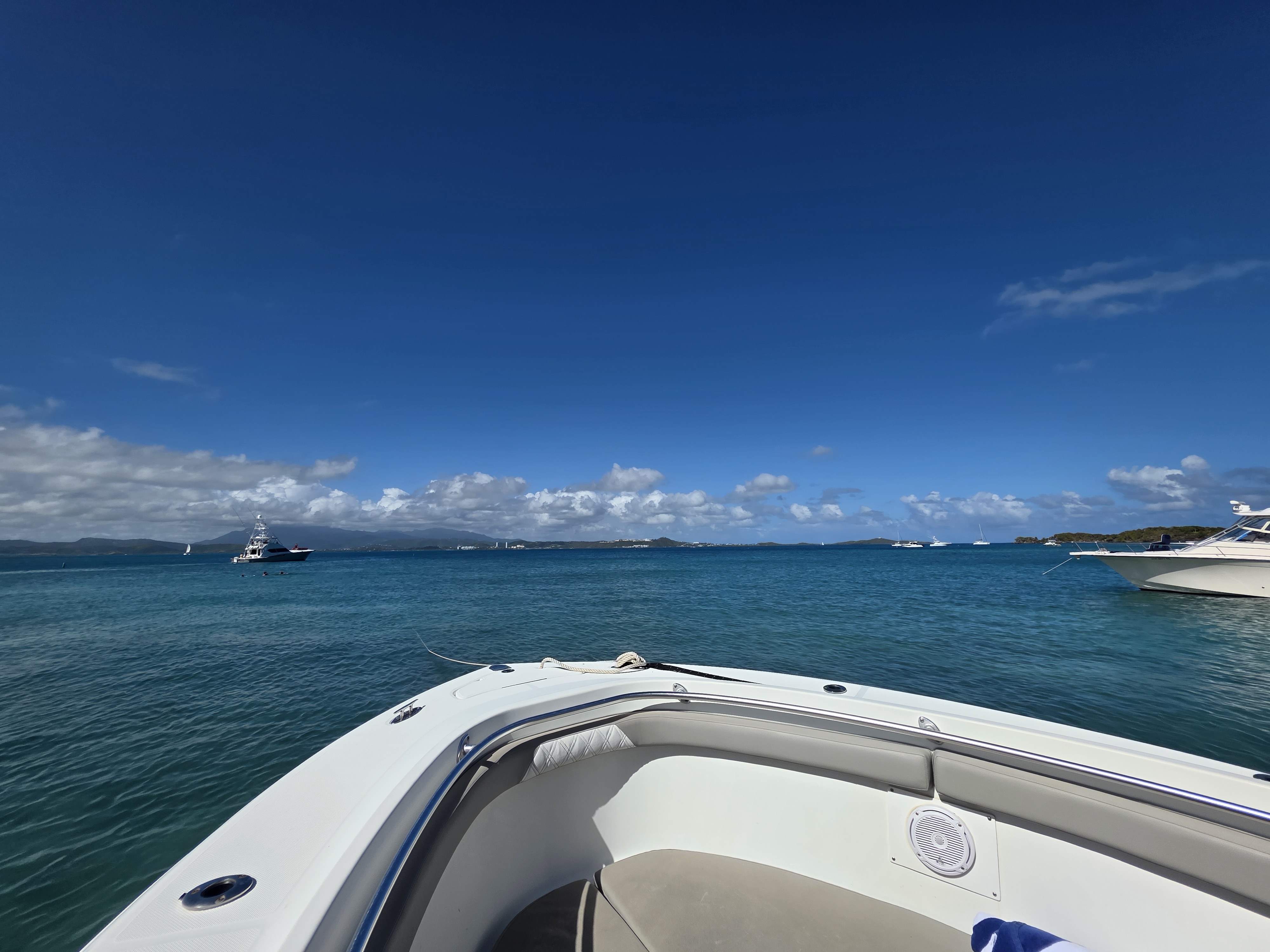 Happy Boat en el agua (Fajardo)